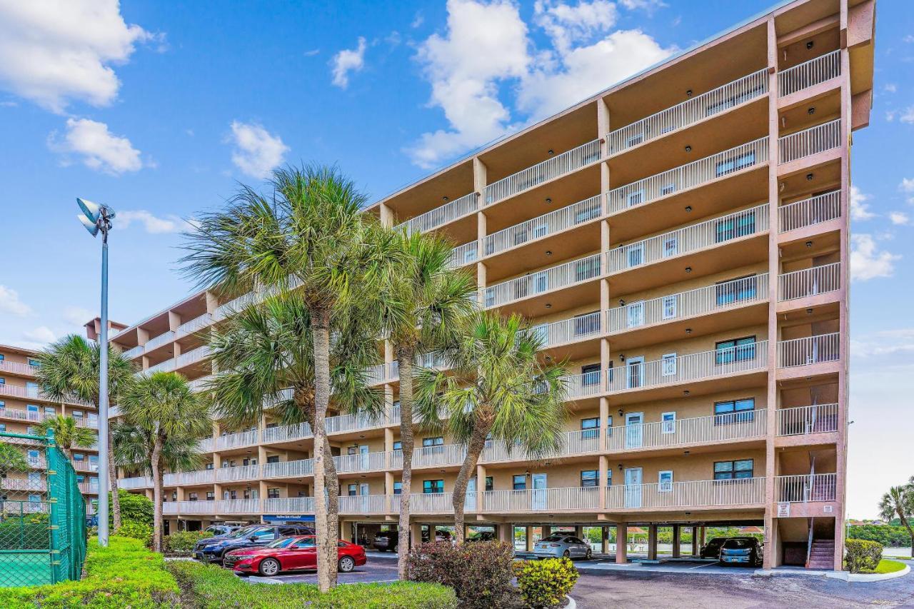 Bayshore Yacht & Tennis 216 Clearwater Beach Exterior photo