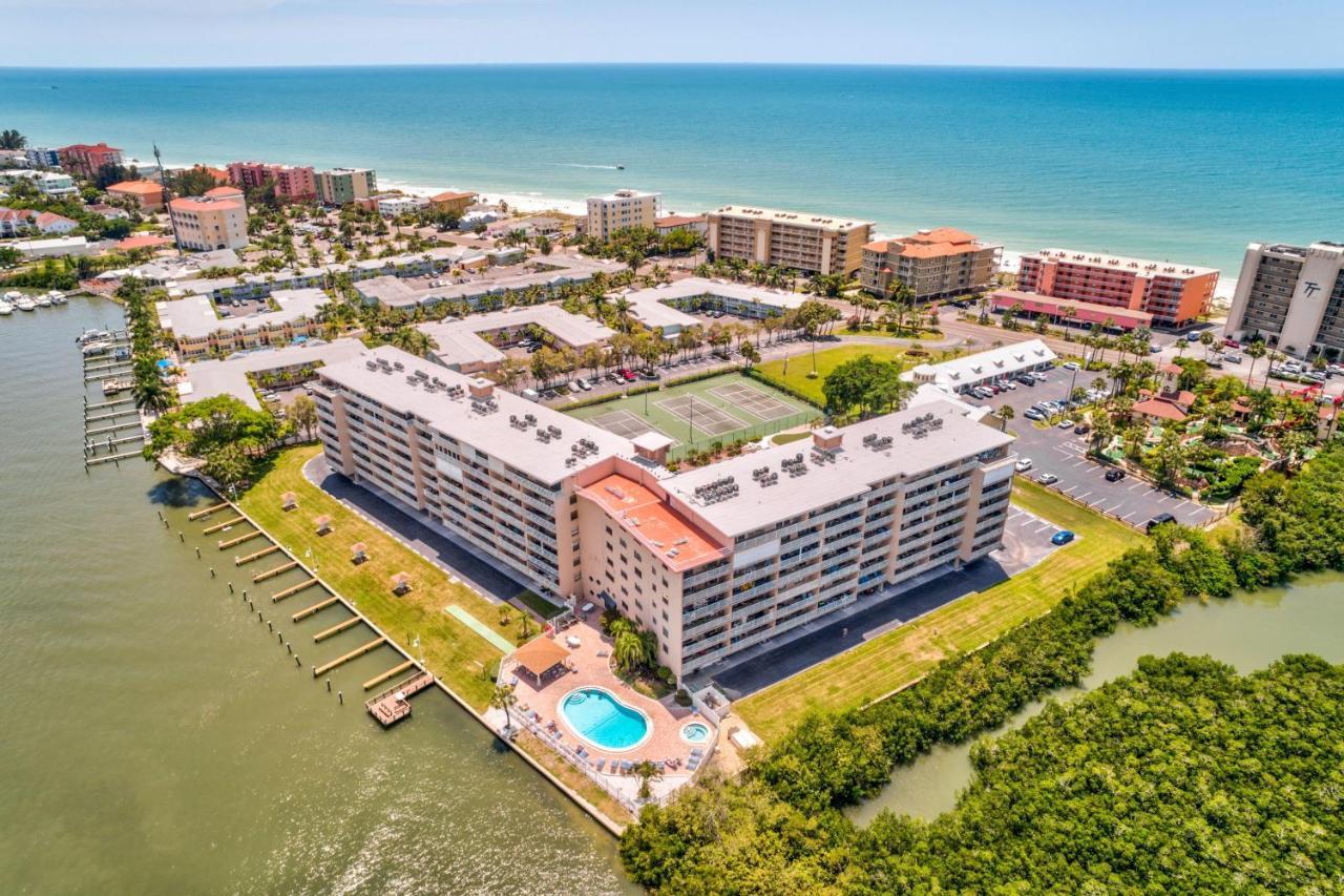 Bayshore Yacht & Tennis 216 Clearwater Beach Exterior photo